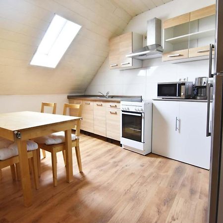 Cozy Worker Apartments 니더카젤 외부 사진