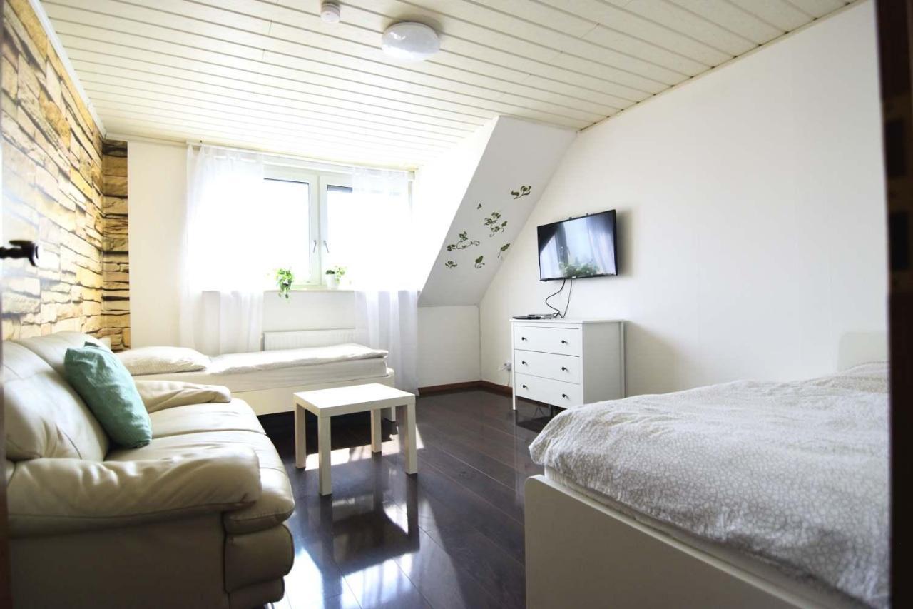 Cozy Worker Apartments 니더카젤 외부 사진