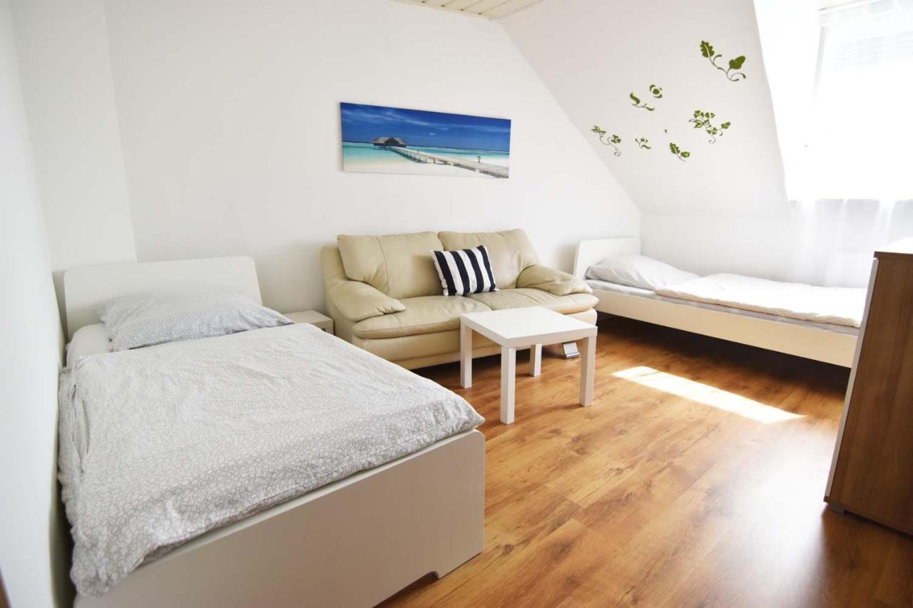 Cozy Worker Apartments 니더카젤 외부 사진