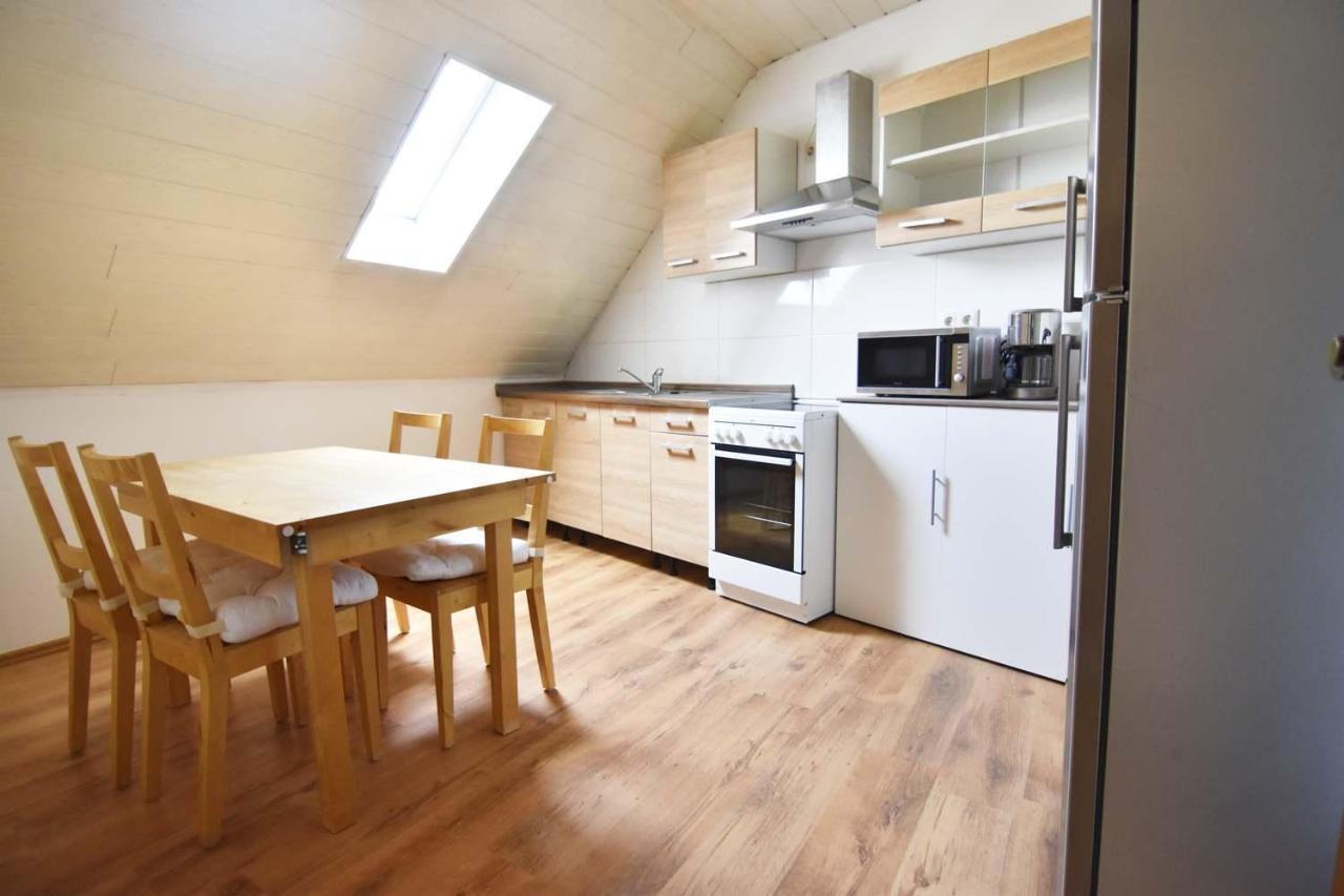 Cozy Worker Apartments 니더카젤 외부 사진